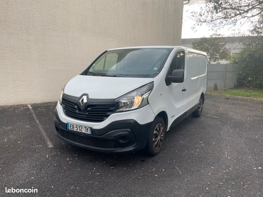 renault trafic (1)